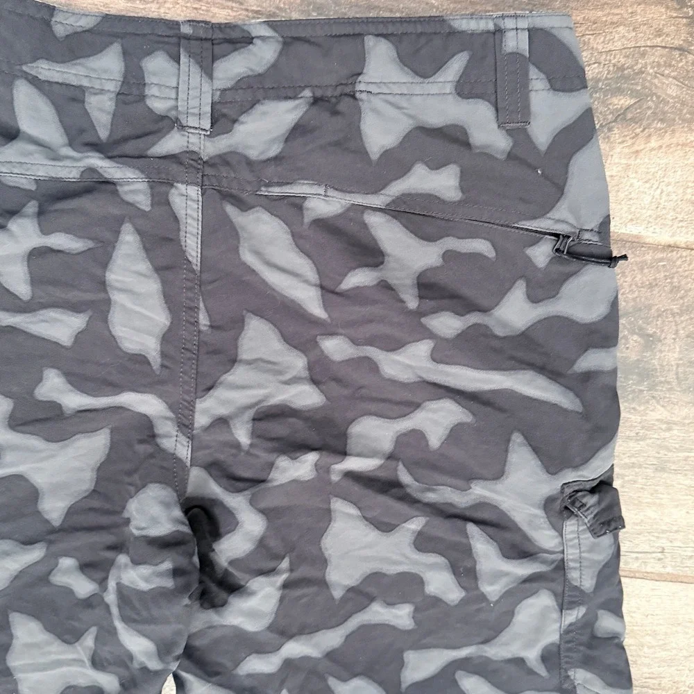 Patagonia Mens All-Wear Camo Print 10" Cargo Shorts, Black Gray, 31 - Picture 6 of 11